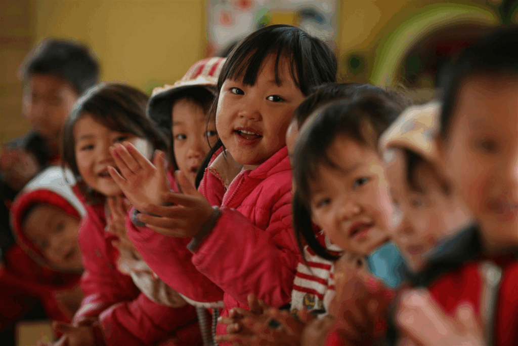 philanthropy children clapping