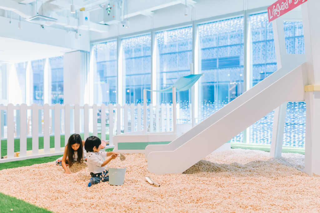 trehaus playground slide